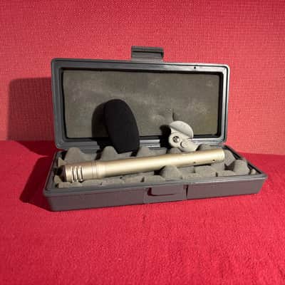 Shure SM81 Small Diaphragm Cardioid Condenser Microphone (#1 | Reverb