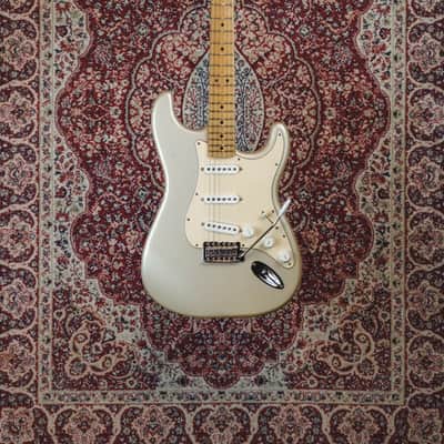 Fender 60th Anniversary Stratocaster 2006 - Blizzard Pearl image 2