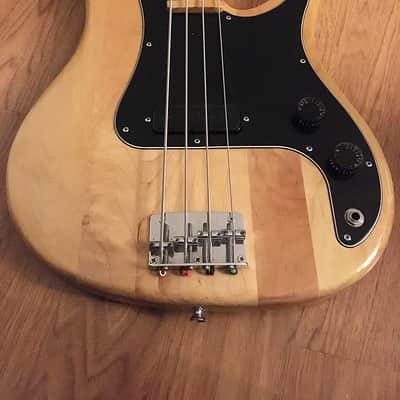 Peavey Patriot Bass in Natural with original case 1985 image 5