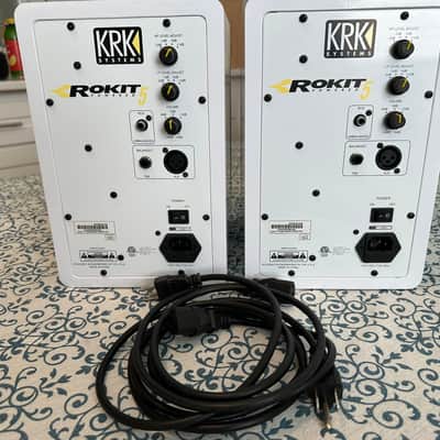 KRK RP-5 Rokit G3 2-Way 5" Active Studio Monitors - Pair - White image 8