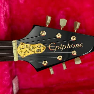 NEW NEVER PLAYED 2017 EPIPHONE JOE BONAMASSA "AMOS" '58 FLYING V W/ALL CASE CANDY image 6