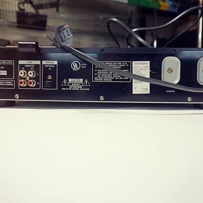 Sony MDS-JE330 Mini Disc Player / Recorder image 2