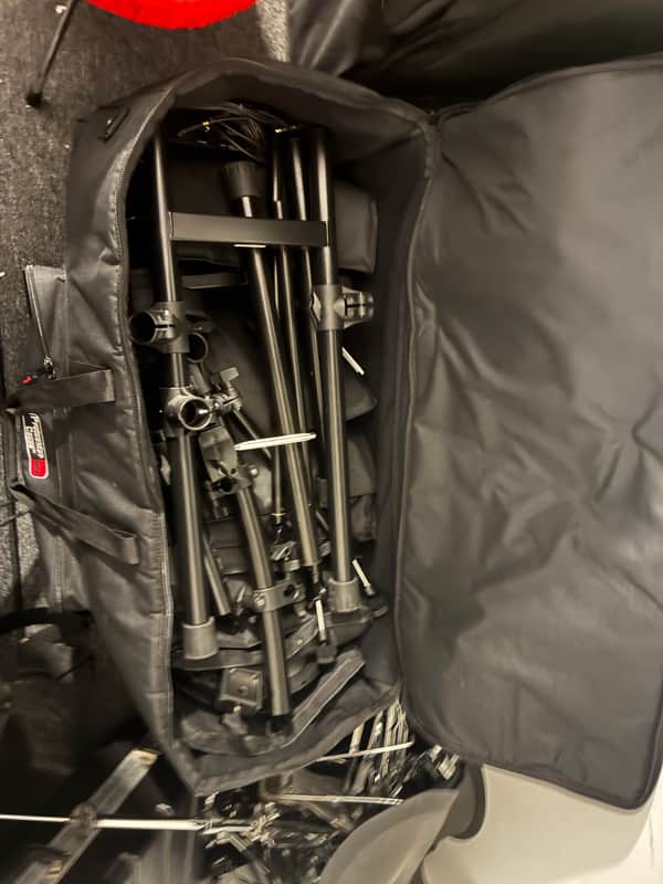 TD-17KVX V-Drum Kit with monitor, rug, and throne image 1