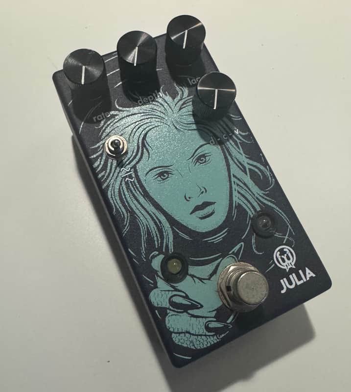 Walrus Audio Julia Chorus / Vibrato V2 2019 - Present - Purple image 1