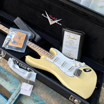 2026 Fender Custom Shop 1968 Stratocaster DLX Closet Classic  Aged Vintage White w/Case image 10