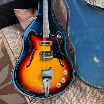 Vintage TEISCO Vegas-66 1967 Hollow Body electric guitar. Nice
