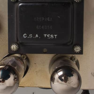 Fender  Vibrolux AA763 Tube Amplifier (1964), ser. #A-01140. image 7