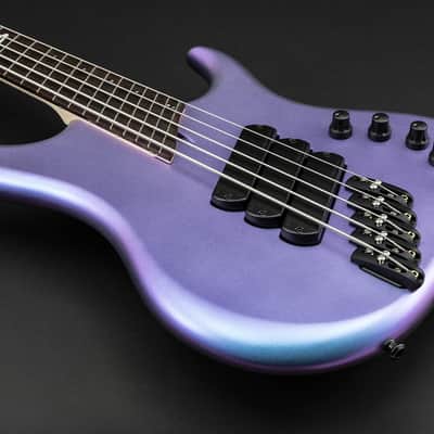Dingwall Lee Sklar 2024 vertigo colour shift image 3