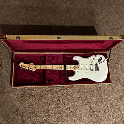 Fender Player Stratocaster HSS with Maple Fretboard 2018  Polar White with case and strap shown in pictures included image 2