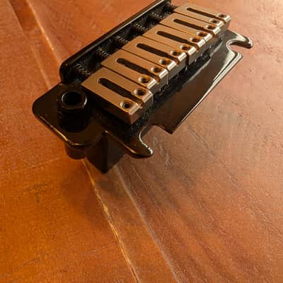 Unbranded Stratocaster 2 Point Heavy Block Tremolo Bridge Chrome/Black 10.7Oz image 1