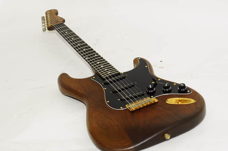 ギター ORDER Fender Japan Stratocaster ST62 WAL Fender Japan ST62-WAL Stratocaster Guitar Walnut Model Made in