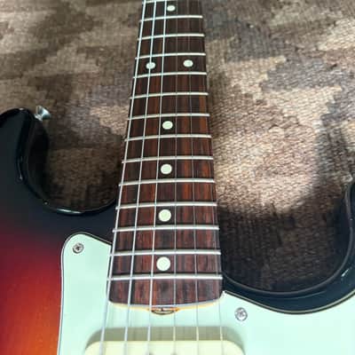 Fender Classic Series '60s Stratocaster Lacquer 2014 - 2017 - 3-Color Sunburst image 3