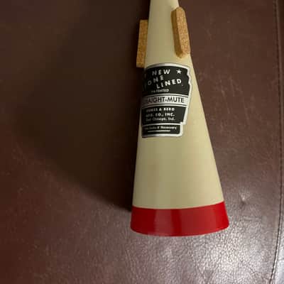 Humes and Berg (Straight Stone Lined Mute)(Vintage) image 2