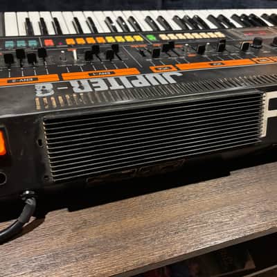 Roland Jupiter-8 image 10