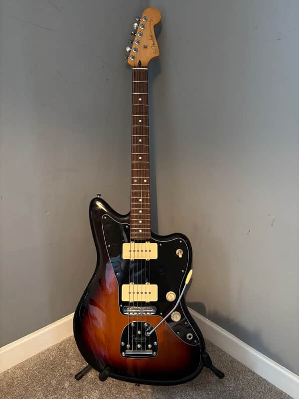 Fender Player II Jazzmaster, 3-Colour Sunburst
