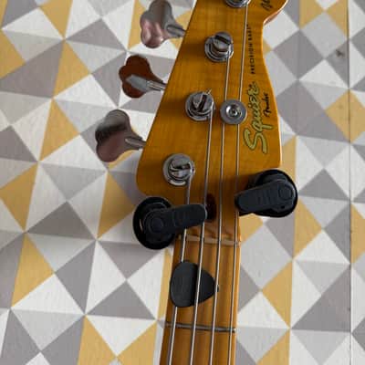 Squier Matt Freeman Signature Precision Bass 2014 - Vintage White image 4