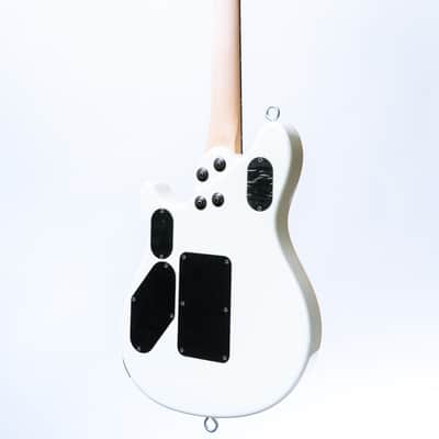 EVH Wolfgang USA Signature in Ivory image 3