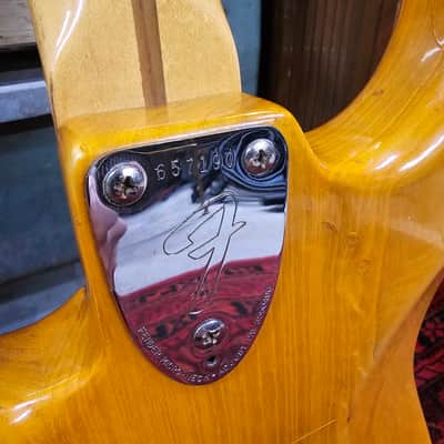 1975 Fender Stratocaster  Natural image 15