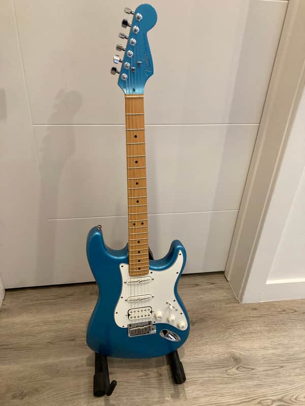 Hello Gorgeous! MINT 1996 Fender Stratocaster Ocean Turquoise Metallic with Matching Headstock!