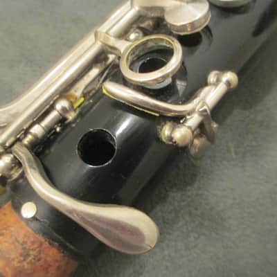 Leblanc V7214 Vito Student Model Bb Clarinet -  serviced with all pads replaced. image 9
