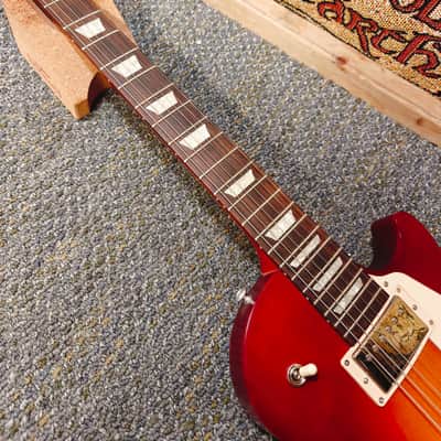 Gibson Les Paul Tribute 2019 - 2024 - Satin Cherry Sunburst image 8