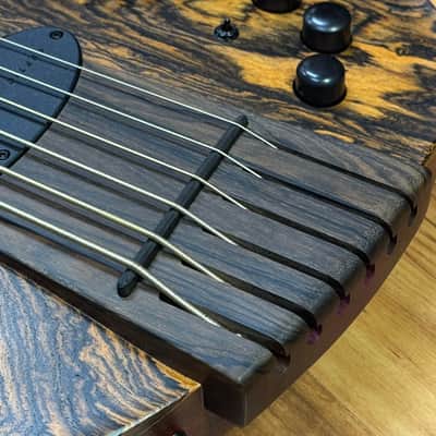 Stradi Symphony The Dorado Fretless 6 string image 6