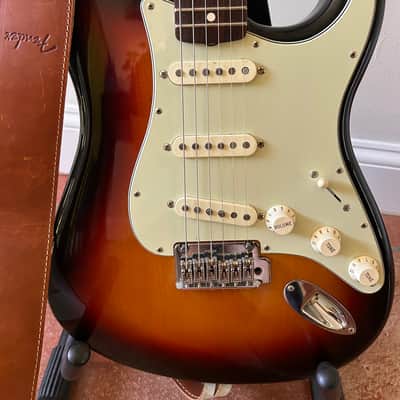 Fender Fender Standard Stratocaster MIM 2006 - 60th Anniversary Edition 2006 - Sunburst image 2