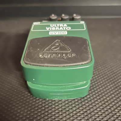 Behringer UV300 Ultra Vibrato Pedal 2010s - Standard image 6