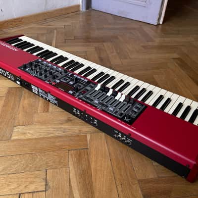 Nord Electro 5D SW73 Semi-Weighted 73-Key Digital Piano 2015 - 2018 - Red image 5