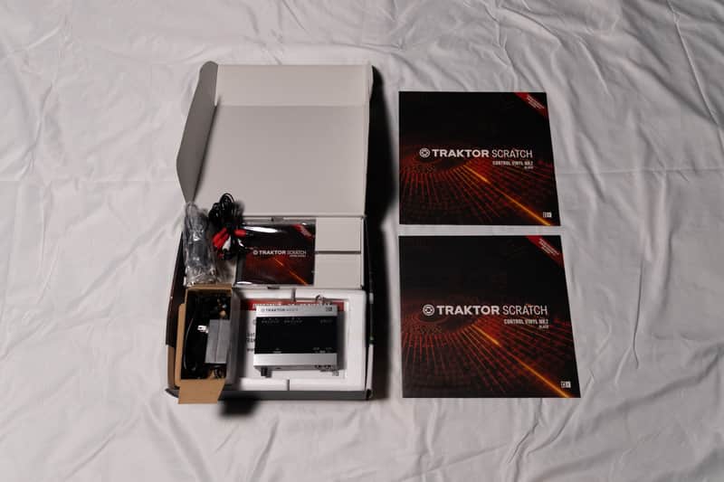 Native Instruments Traktor Scratch A6 Interface 2010s - Silver image 1