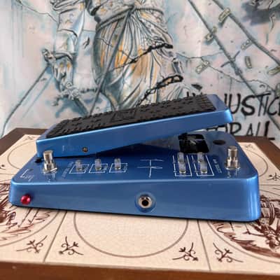 Dunlop JCT95 Justin Chancellor Signature Cry Baby Wah 2021 - Present - Blue image 3