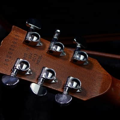 Gibson Les Paul '70s Tribute Humbucker with Manual Tuners 2013 - Vintage Sunburst image 9