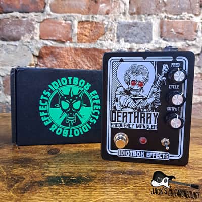 IdiotBox Effects Deathray Frequency Mangler Square Wave Fuzz *NEW* (Black/Grey)