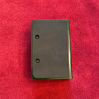 Barely used Radial JDI Passive Direct Box (Green) image 4