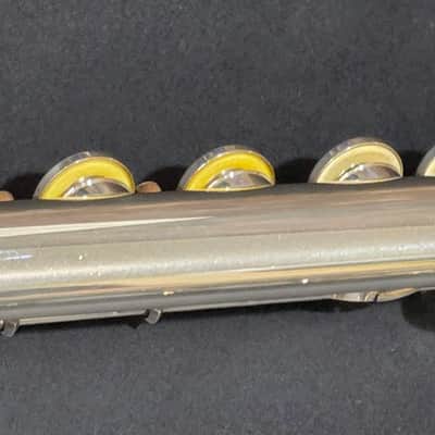 Yamaha YFL-687H Professional Flute - Reconditioned image 10