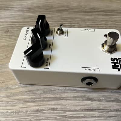 JHS 3 Series Phaser 2021 - Present - White image 3
