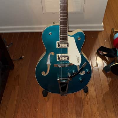 Gretsch G5410T Electromatic Tri-Five 2021 - Present - Two Tone Ocean Turquoise/Vintage White image 1