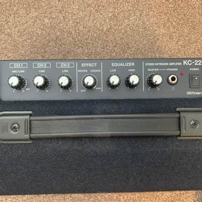 Roland KC-220 3-Channel 30-Watt 2x6.5" Keyboard Combo 2017 - Present - Black image 3