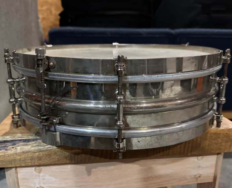Ludwig Universal 4x14 Nickel over Brass Snare Drum image 1