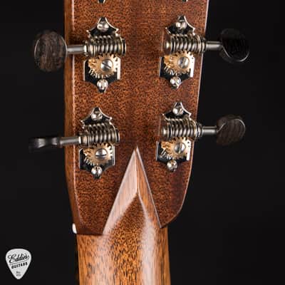2025 - Bourgeois 00-12c Coupe Black Top - Italian Spruce & Sinker Mahogany image 8