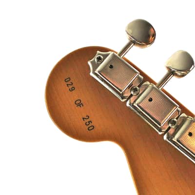 Fender 30TH Anniversary  Guitar Center '62  reissue Stratocaster 1994 with Hard Shell tweed Case image 12
