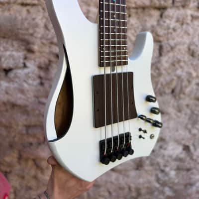 Swan Alpha Headless Infinity - Satin 33” Scale 18mm spacing Headless image 2
