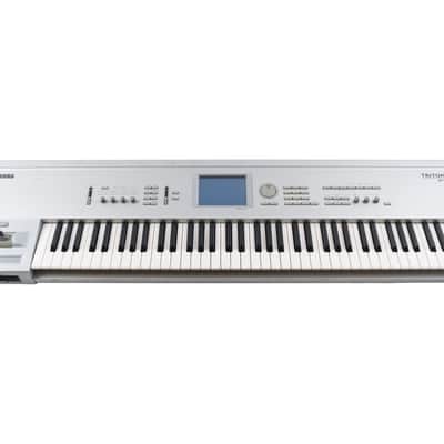 Korg Triton Pro 76 Keyboard Synthesizer / Workstation (76-Key)
