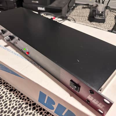 BBE 362 Sonic Maximizer 2000s - Black and Red image 8