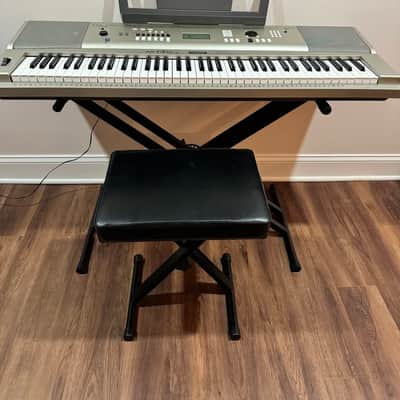 Yamaha YPG235 Portable Grand Piano 2010s - Silver