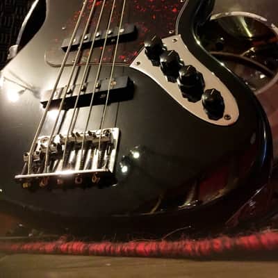 Fender Deluxe Active Jazz Bass V 5 string MIM Mexico black GREAT player CLEAN image 10