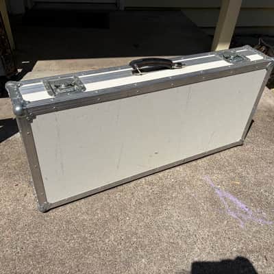 Mellotron M4000D Mini 2018 - Present - White with sound card 2 and 3 ($500 each) and flight case ($350 retail) image 5