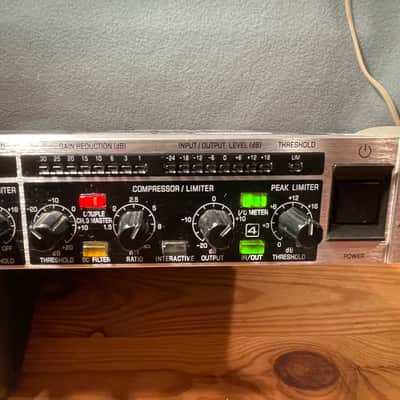 Behringer Multicom Pro MDX4400 4-Channel Audio Interactive Dynamics Processor 2000s - Black / Silver image 4