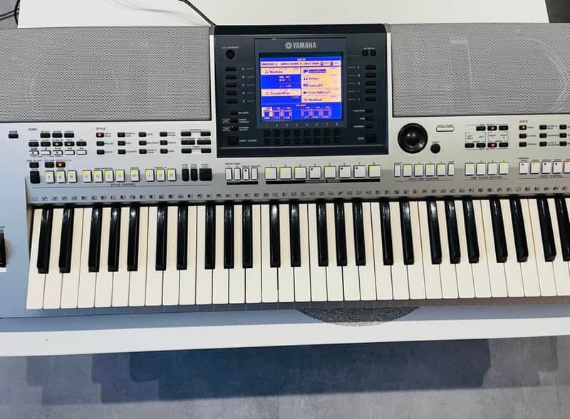 Yamaha PSR S700 Keyboard workstation | Reverb