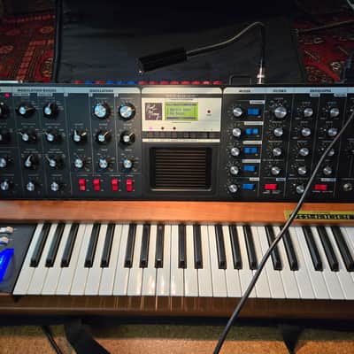Moog Minimoog Voyager Signature Edition 44-Key Monophonic Synthesizer 2002 - Cherry Cabinet